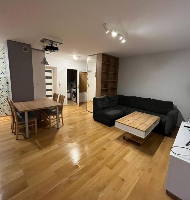 Apartament Bianco Apartament Reduta Park *